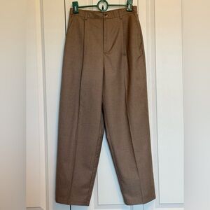 Classic pleated Pants